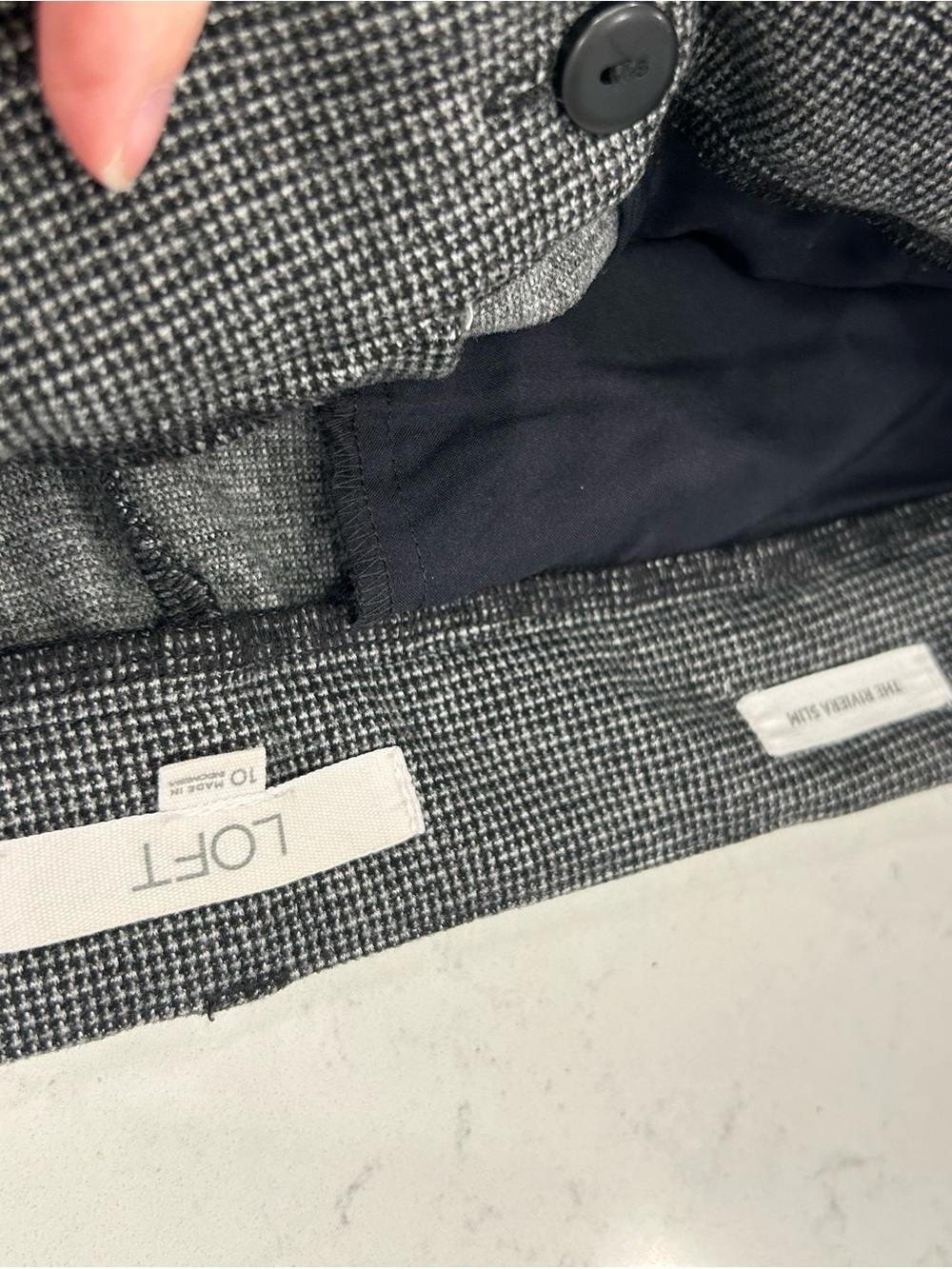 LOFT Dark Gray Cropped Tailored Ponte Pants - Picture 3 of 8